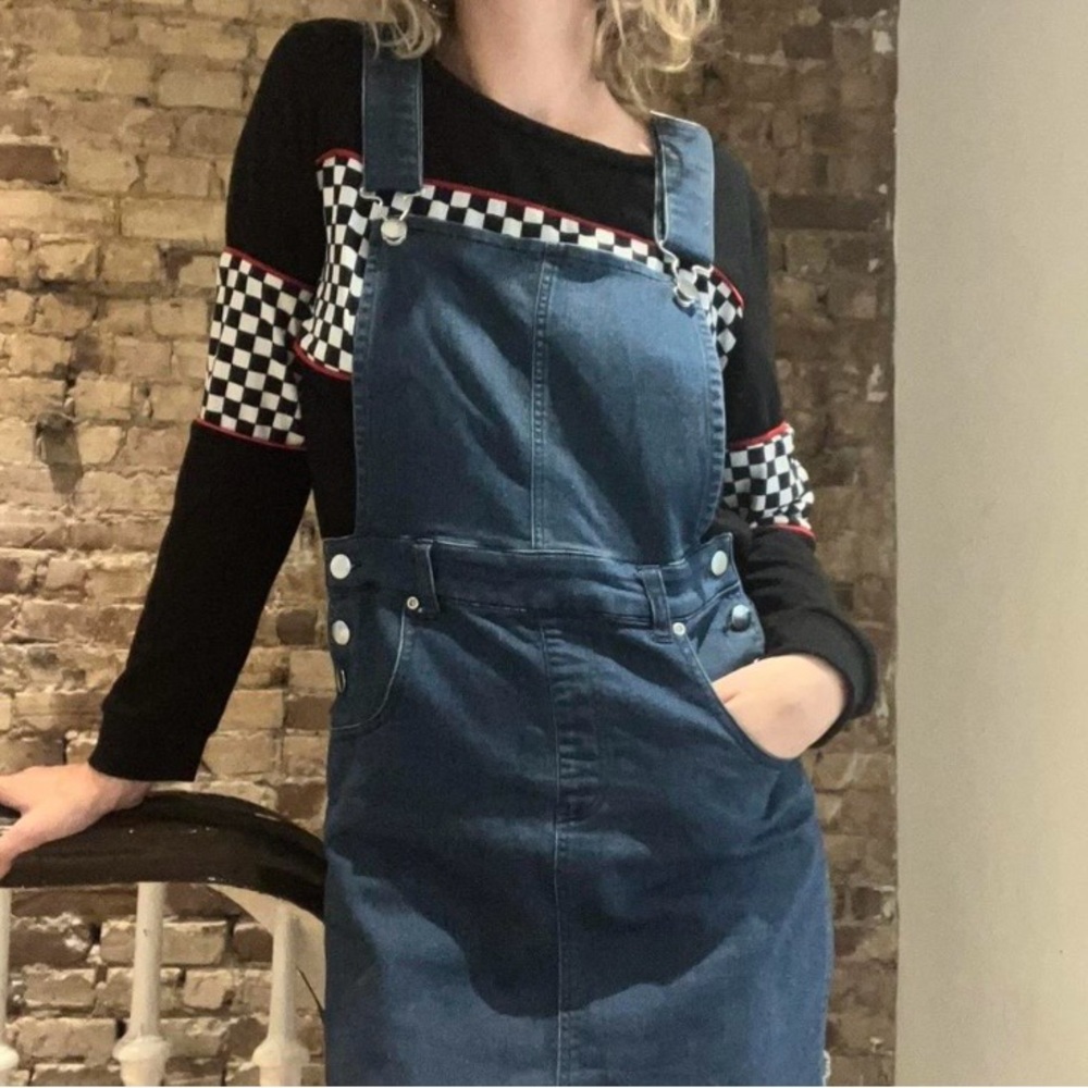 Better be Checkered Top with long sleeves in size Small NASCAR F1 look